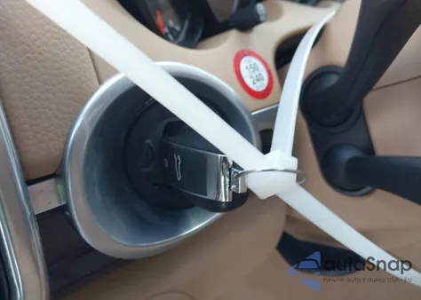 2013 Porsche Cayenne Diesel из США, поврежденный, VIN WP1AF2A27DLA38617